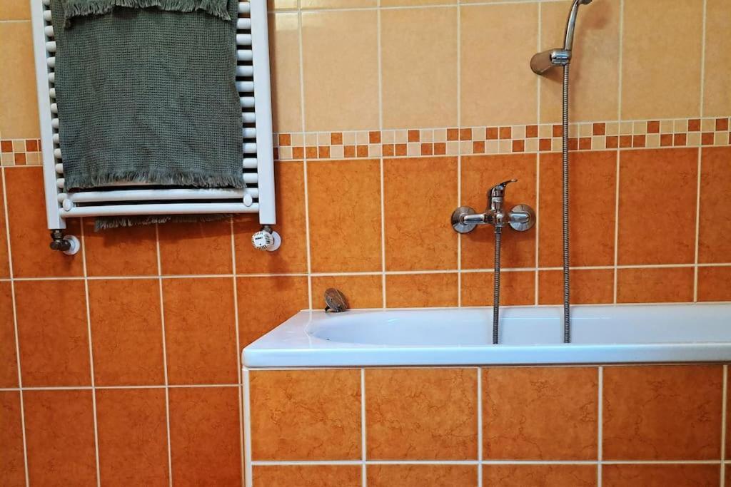 Zoeld Orom Apartman Lakas Göd Buitenkant foto